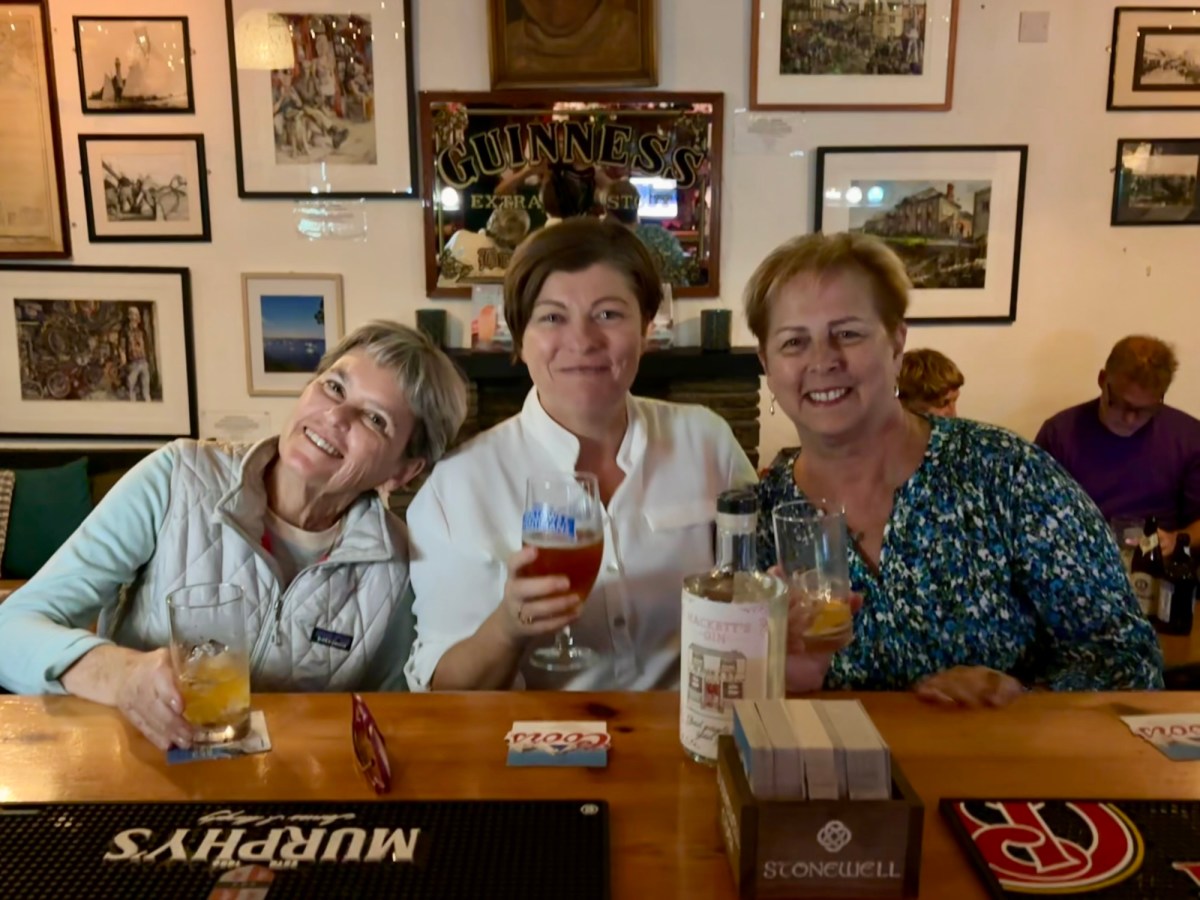 The Three Stooges' Earnings and Contract at Columbia Pictures, image size:1200x900